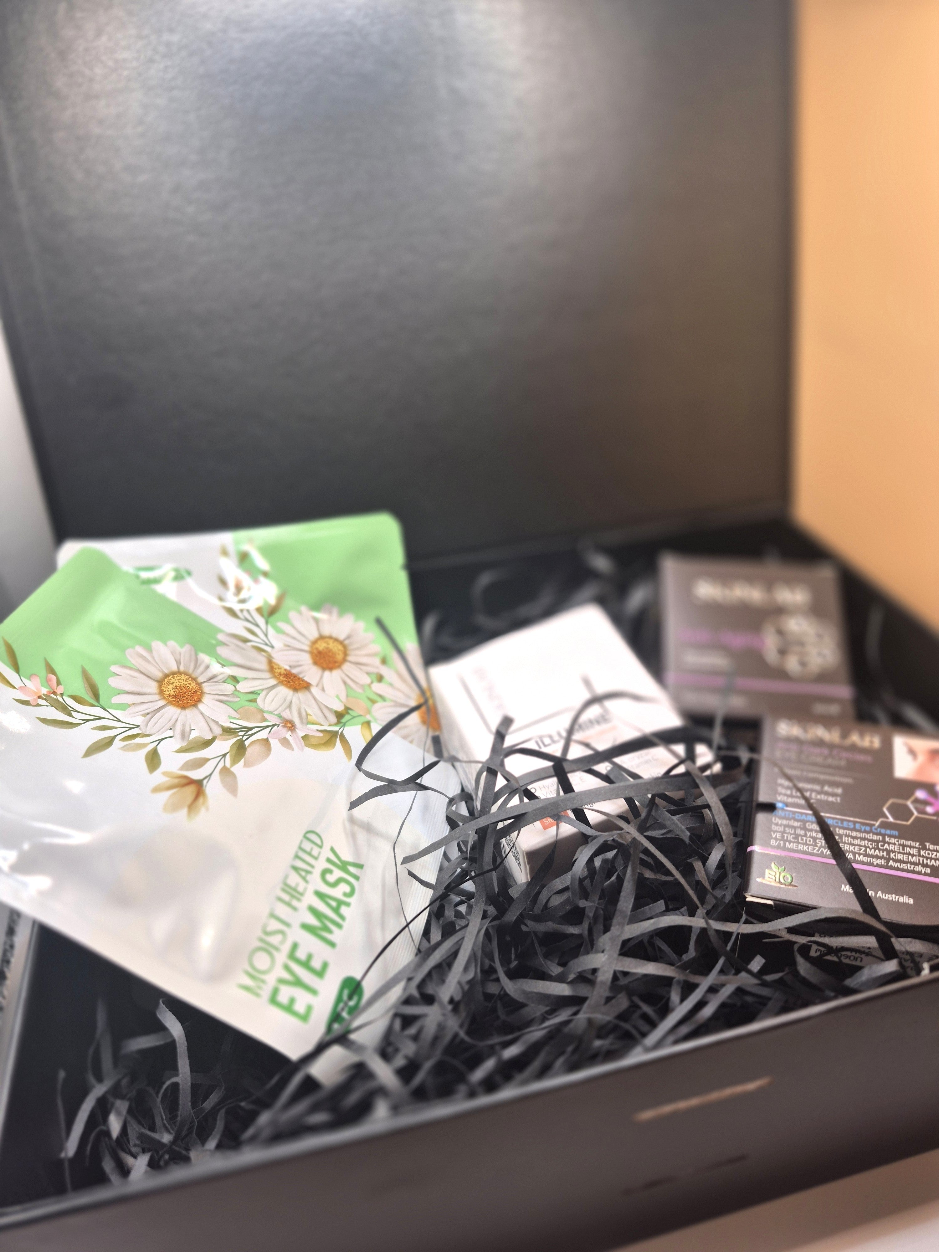 LumiAge Eye Gift (Gentle Anti-Agining face and eye creams with Hyaluronic Acid + Vitamins)