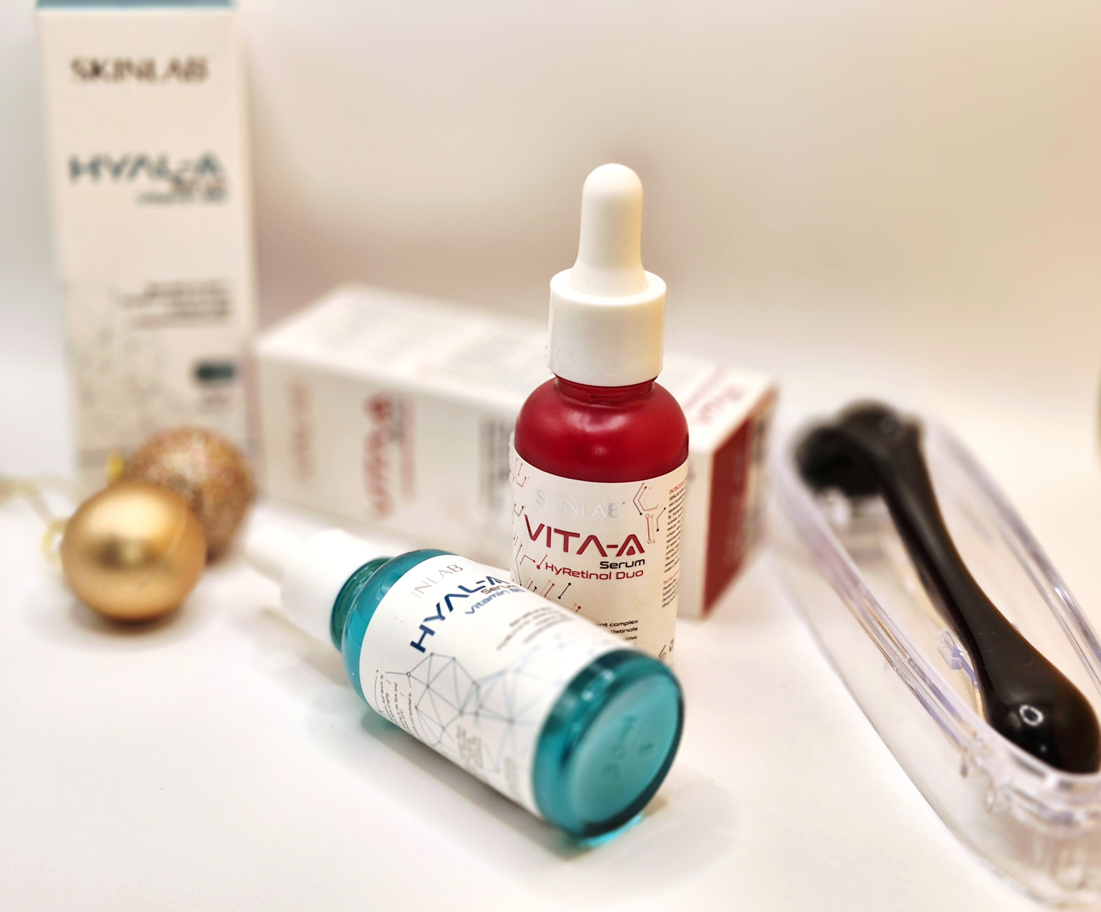 Youthful DermaDuo Gift (Hyaluronic Acid, Vitamin B5 Day and Retinol Night Serums with DermaRoller)